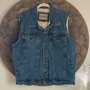 Vintage Horizon Sherpa Lined Trucker Denim Blue Jean Vest